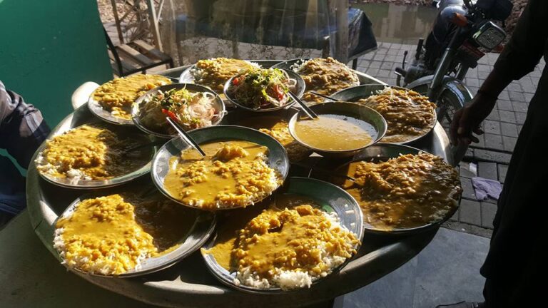 Kashmiri Daal Chawal Lakshmi Chowk Menu Contact Number Address